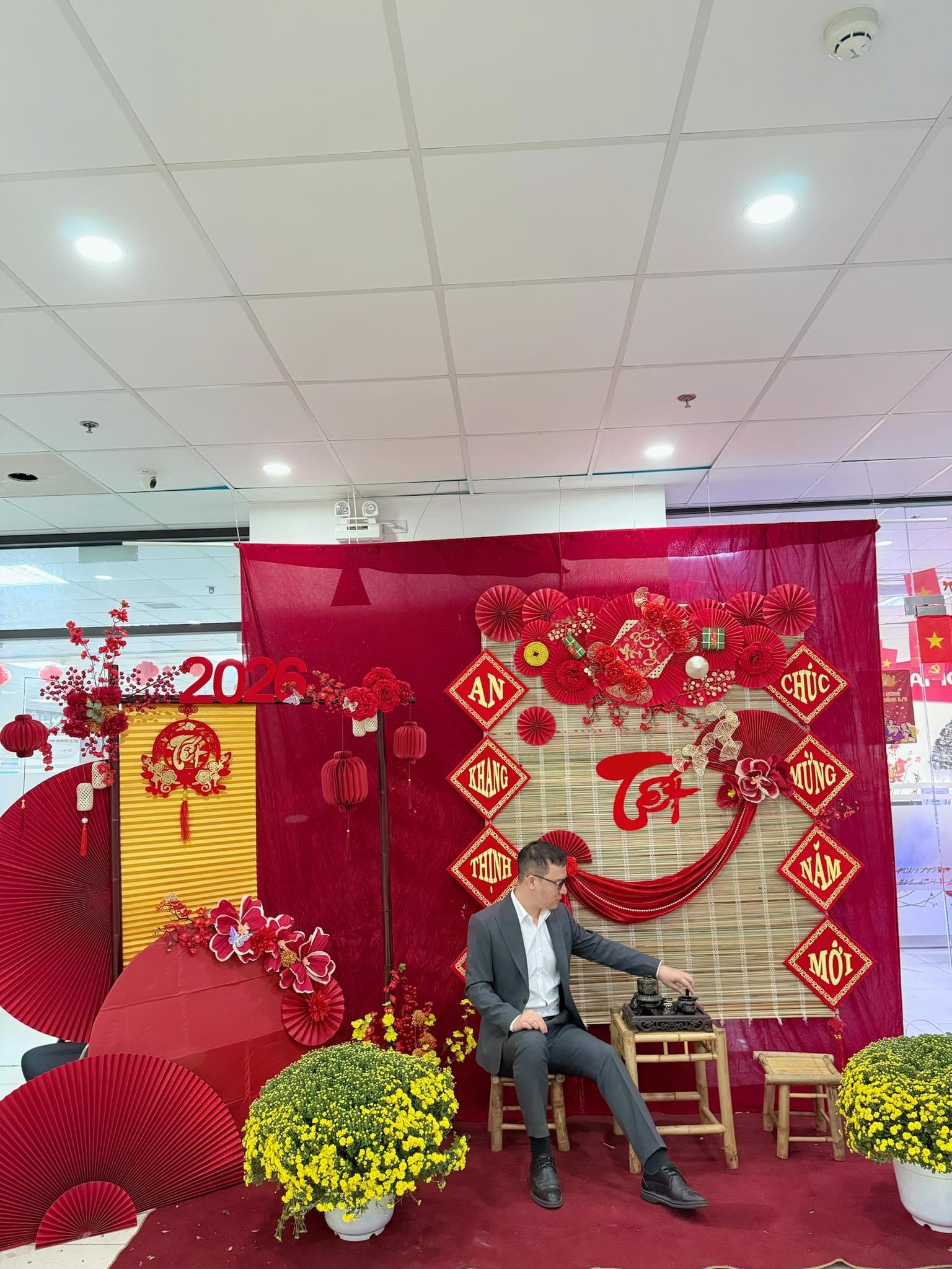 HOÀNG MAI 3 YEAR END PARTY: TOGETHER WE SHINE